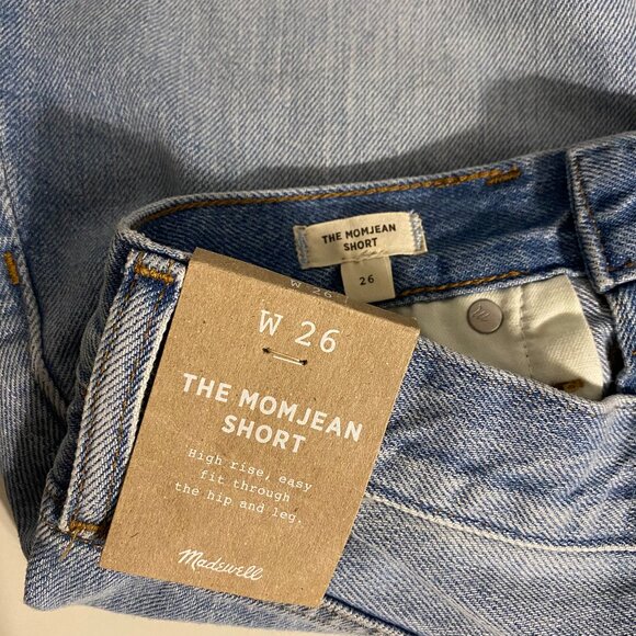 Madewell The Mom Jean Short light wash cutoff distressed denim - Picture 3 of 4